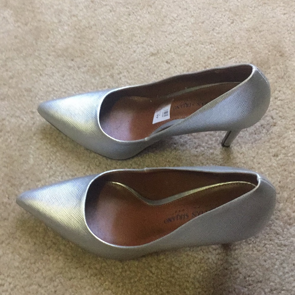 High heels shoes